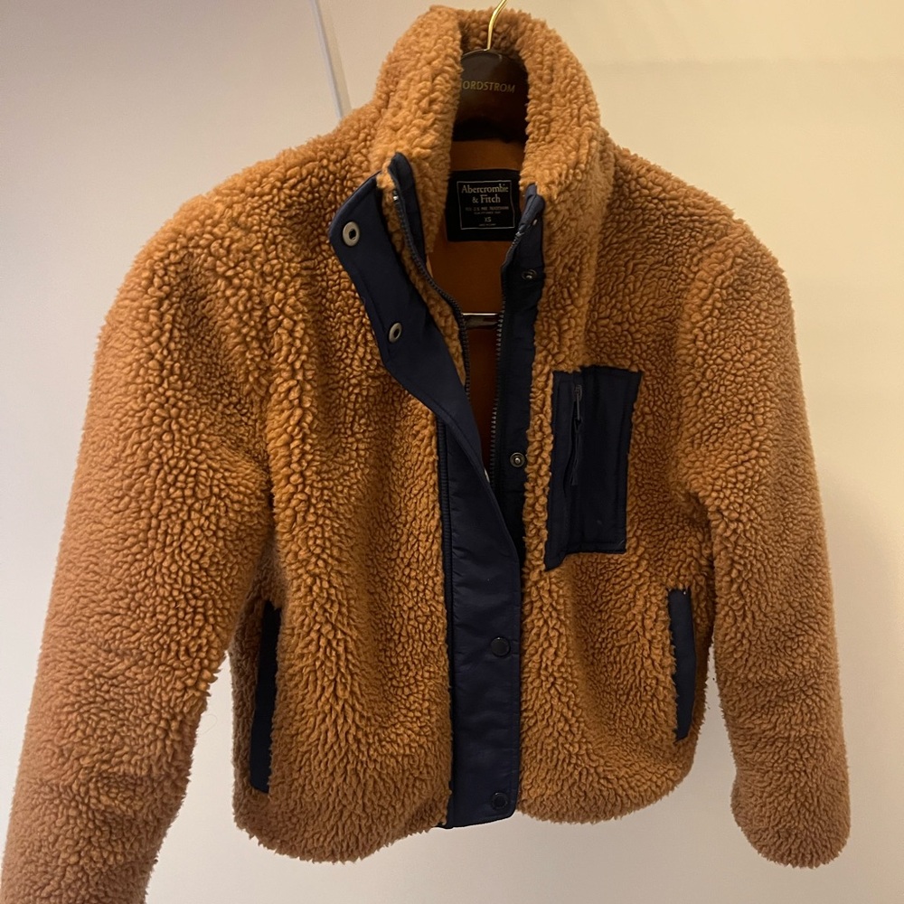 Abercrombie Sherpa Jacket - XS - Like New